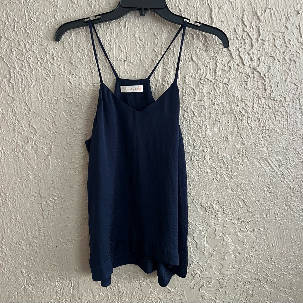 ❤️ Navy Sleeveless Camisole